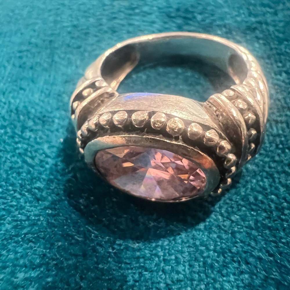 Vintage-Inspired Pink 925 Silver Ring with Intricate Detailing